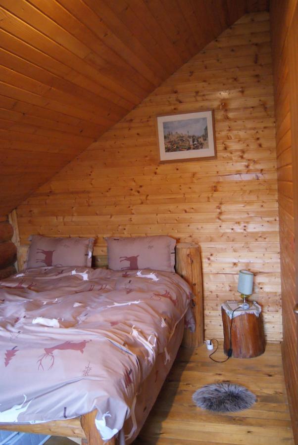 Musketeers Cabin Порумбаку-де-Жос Екстер'єр фото
